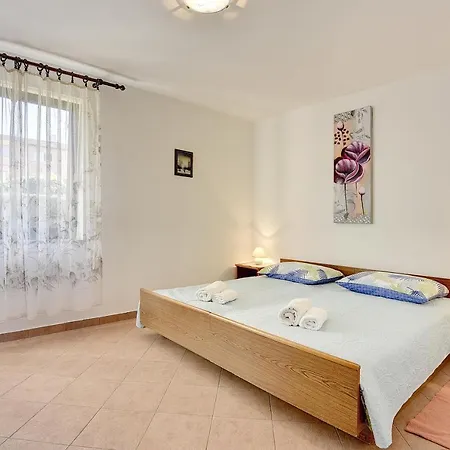 Gloria Apartman